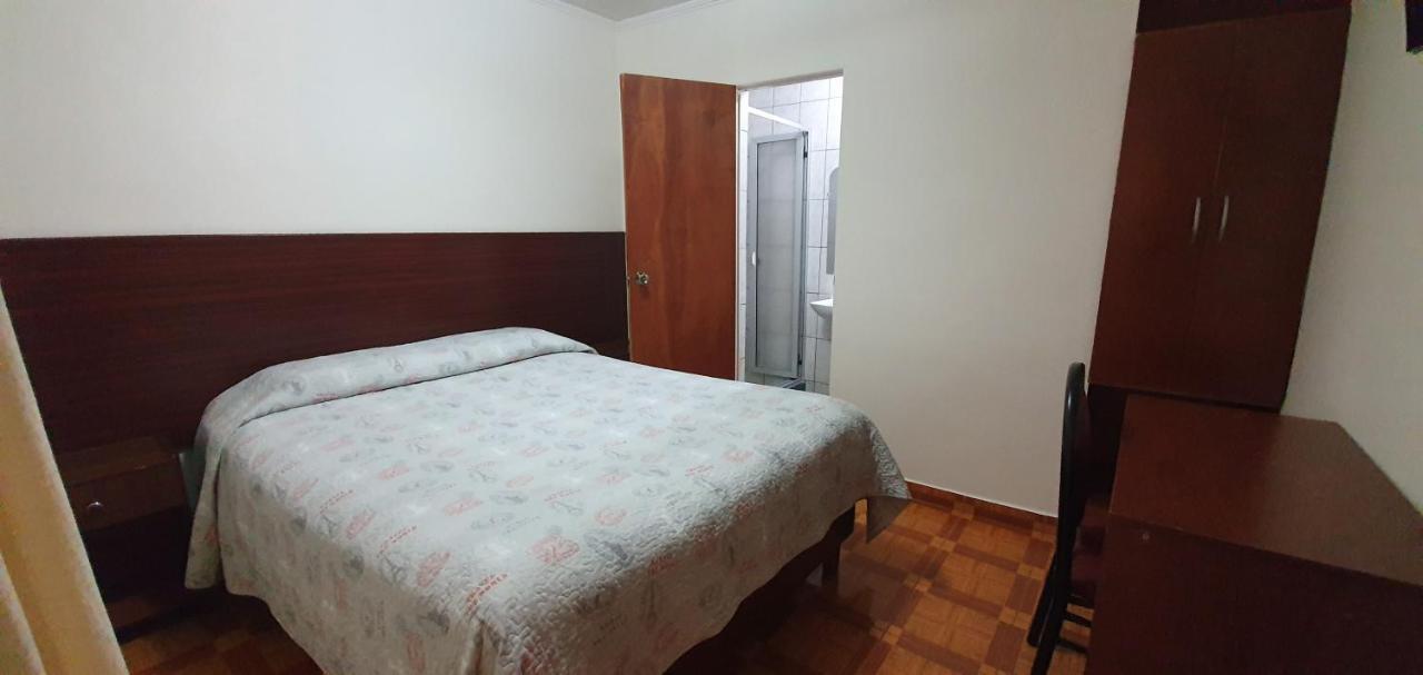 Hostal El Loa Calama Zewnętrze zdjęcie