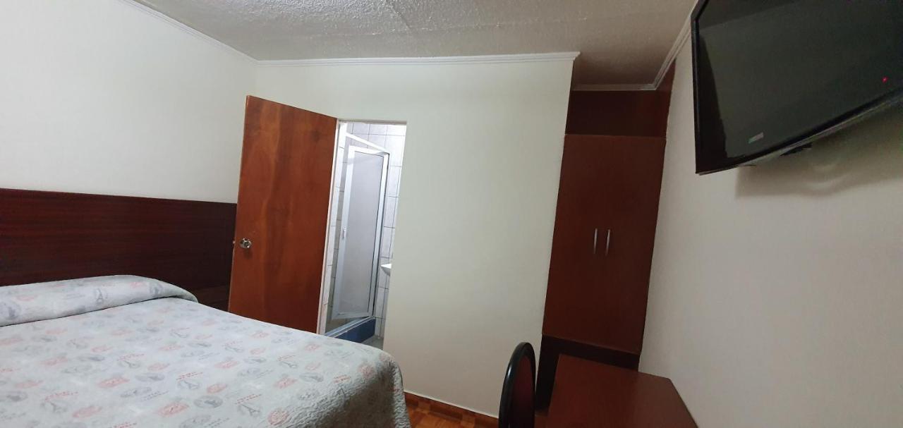 Hostal El Loa Calama Zewnętrze zdjęcie
